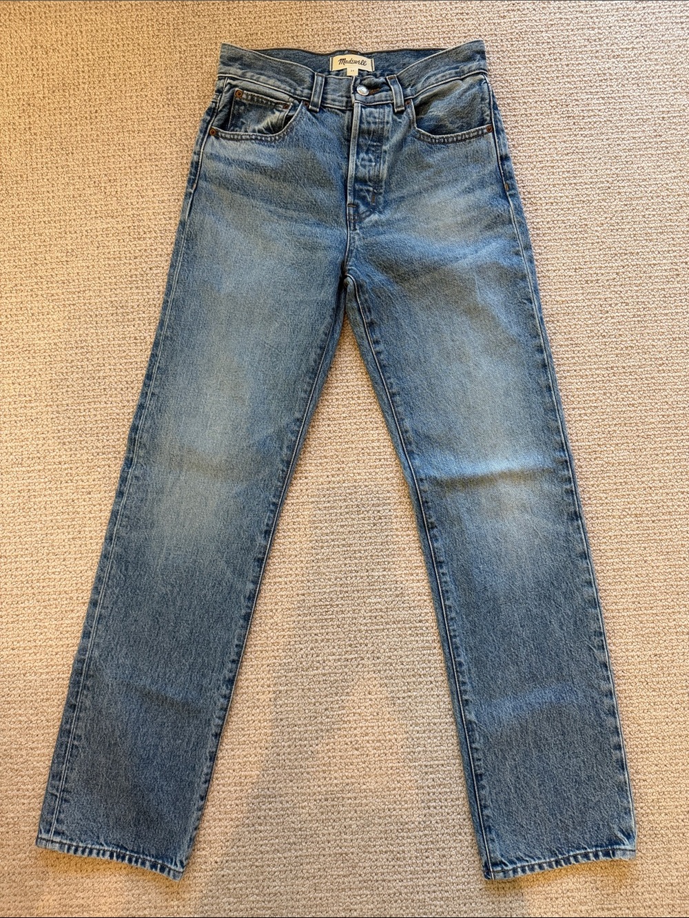 Madewell Women’s Straight Jeans in Light Blue Wash